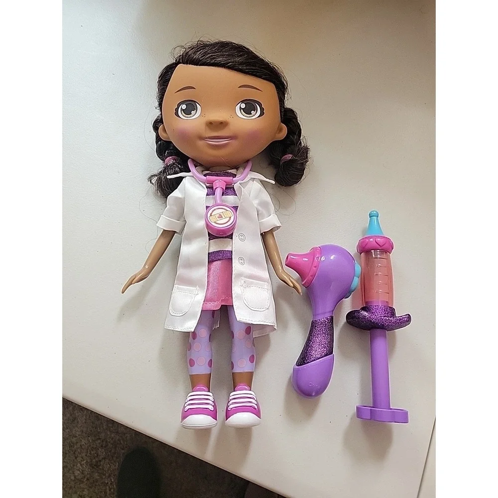 Doc McStuffins Toy Hospital‎ Doc 8.5 Inch Articulated Doll With Stethoscope
